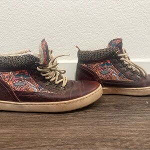 Women’s Inkkas leather camping hiking boot 7 floral brown